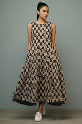 Black Leafplay Long Sleeveless Dress