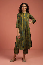 Co-ord Set Pine Grove & Turmeric Tint Stand Collar Kurta with Round Hemline