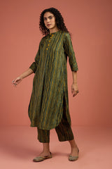 Co-ord Set Pine Grove & Turmeric Tint Stand Collar Kurta with Round Hemline