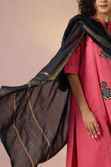 handwoven maheshwari dupatta - black & gold