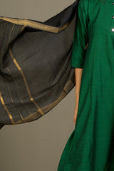 handwoven maheshwari dupatta - black & gold