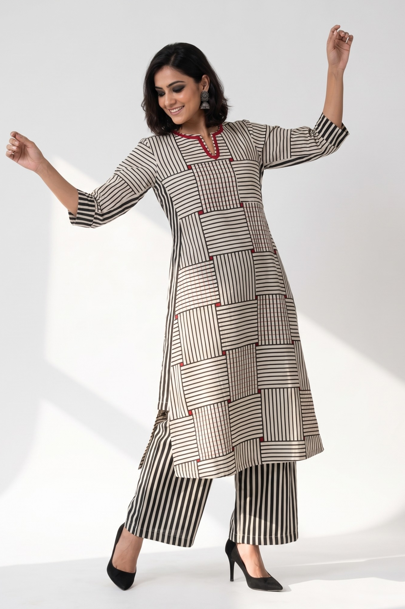 Lattice Carnation Cotton Long Kurta With Side Twist