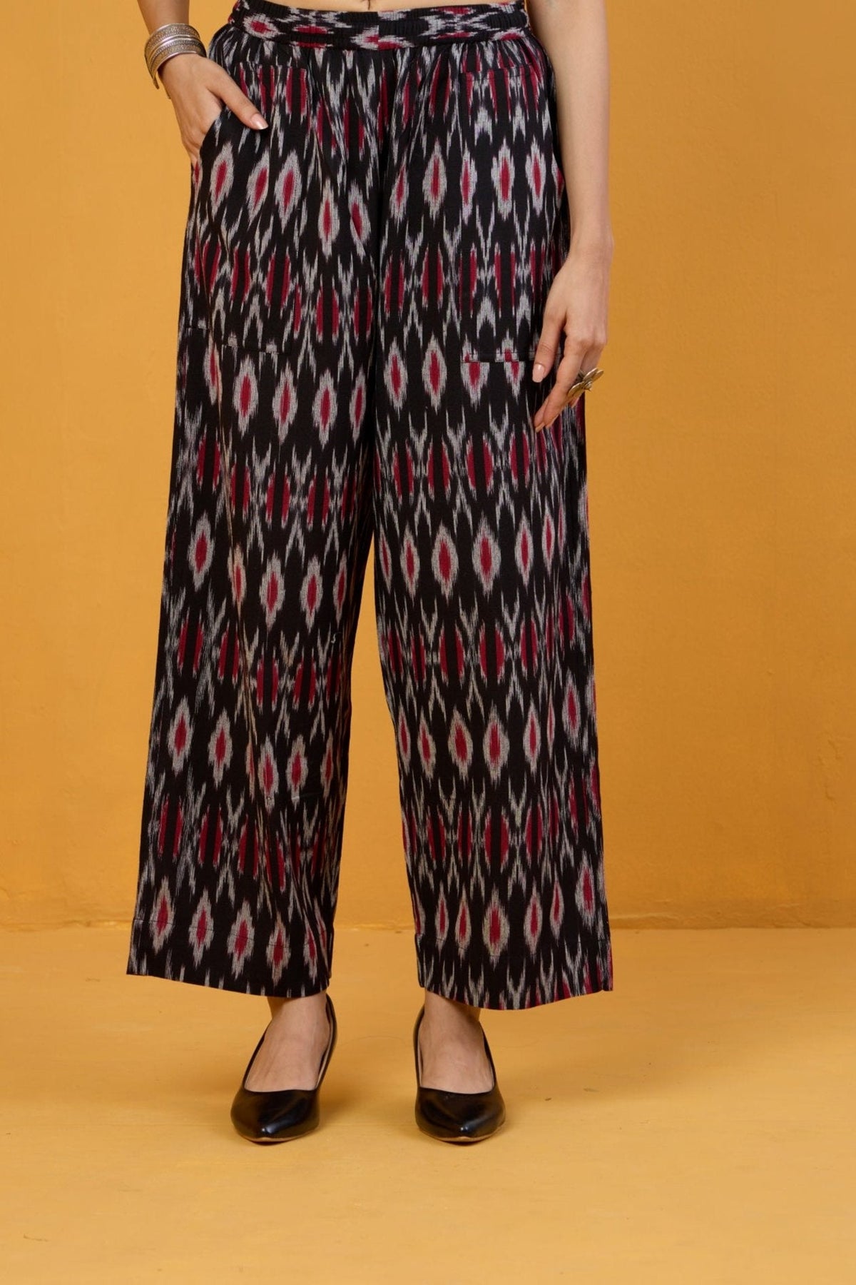 comfort fit cotton pants - black red ikat
