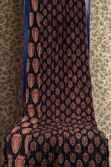 handcrafted reversible mashroo double quilt with filler - kohl & lotus leaf