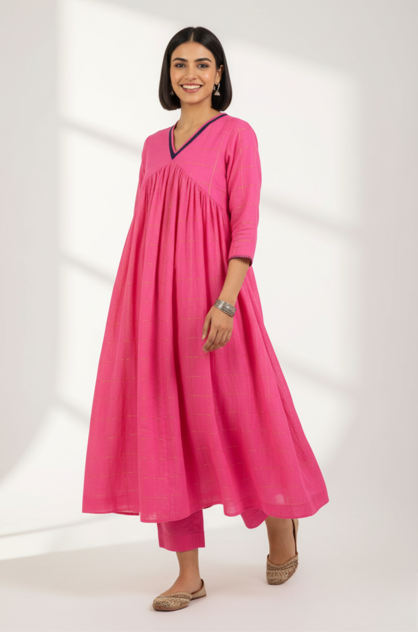 Gulabi Grid & Gold V-Neck Gather Anarkali