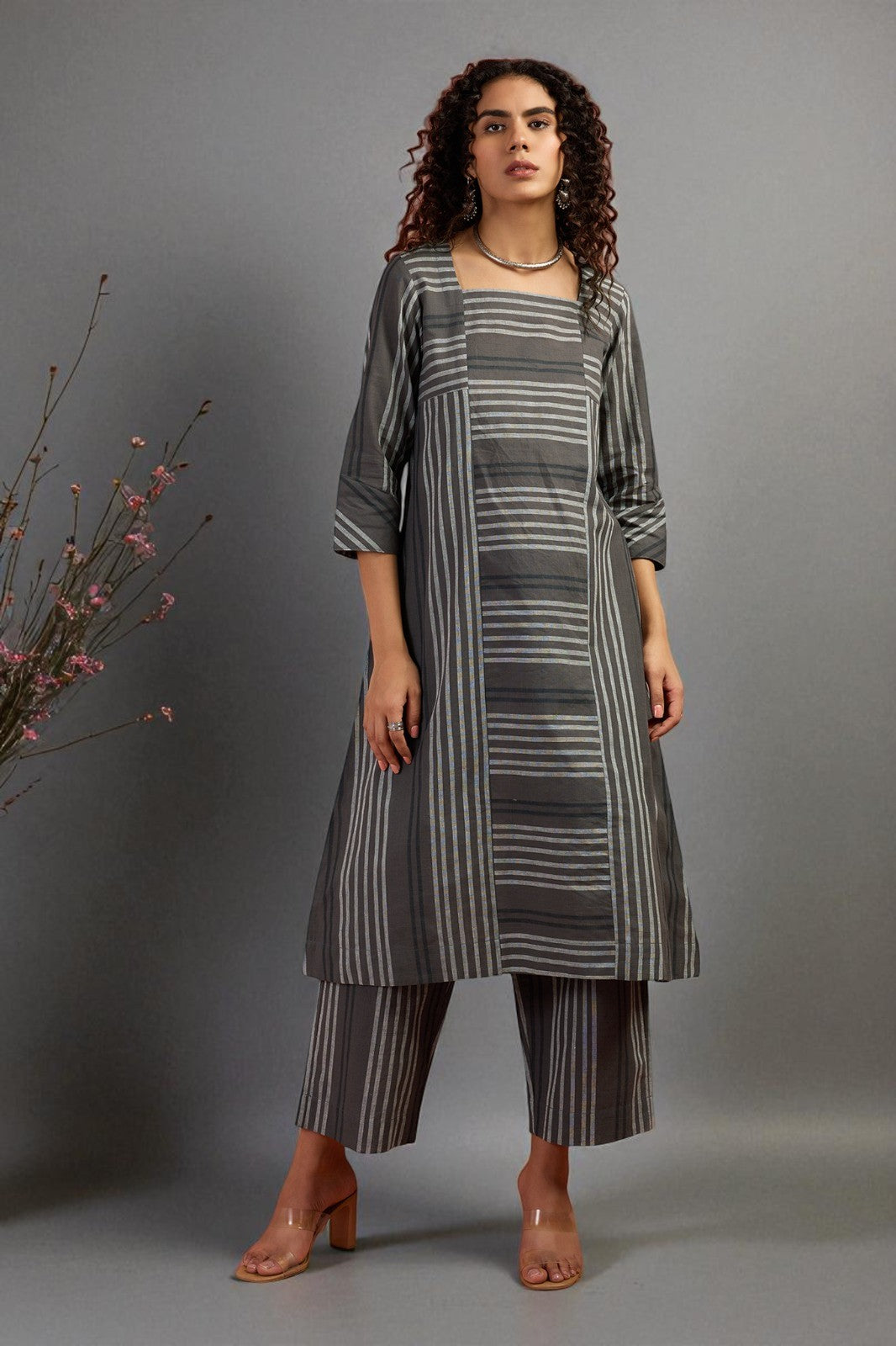 Co-ord Set Earthbound Panelled Kurta & Pants