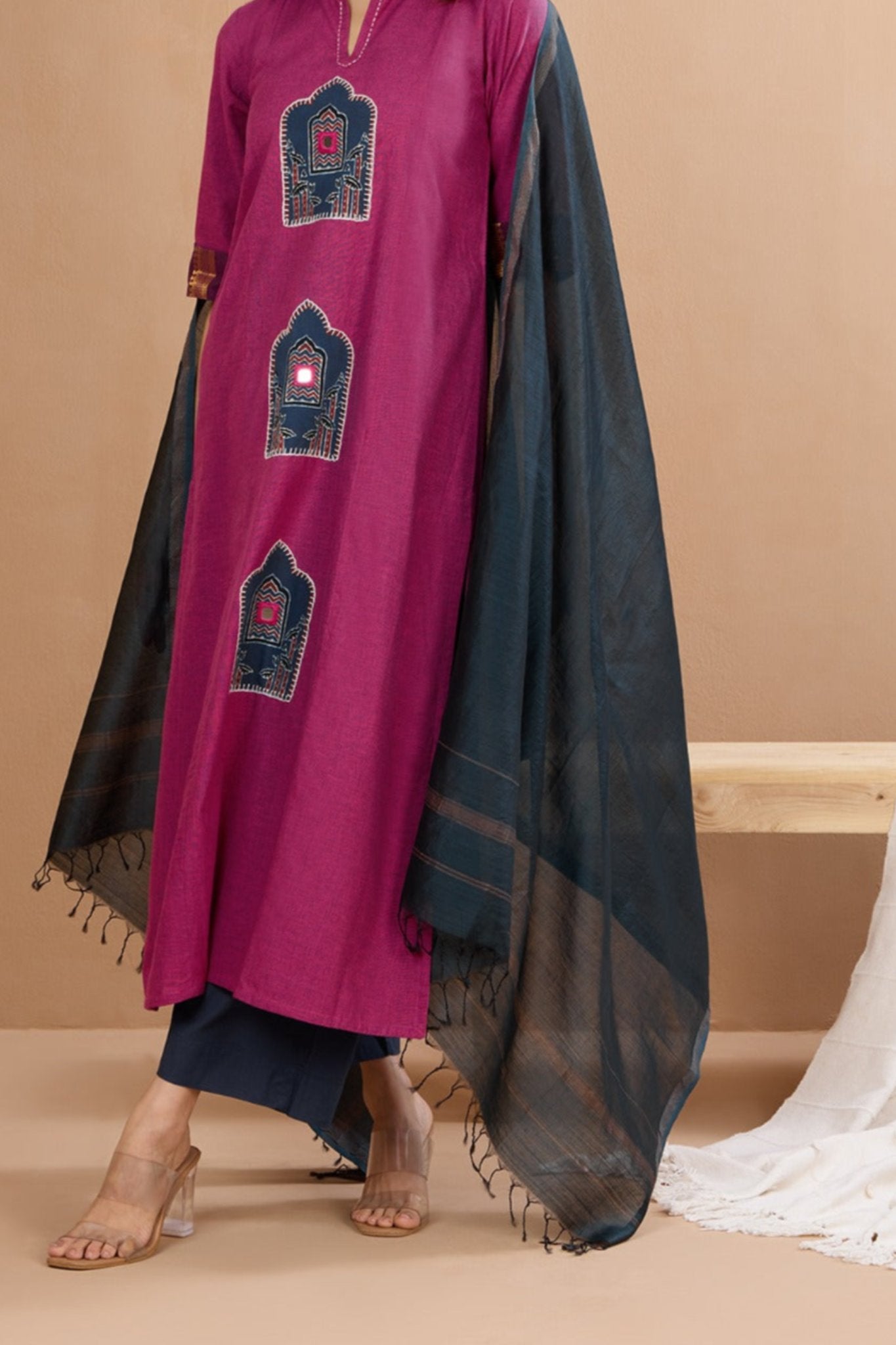 handwoven maheshwari dupatta - peacock blue