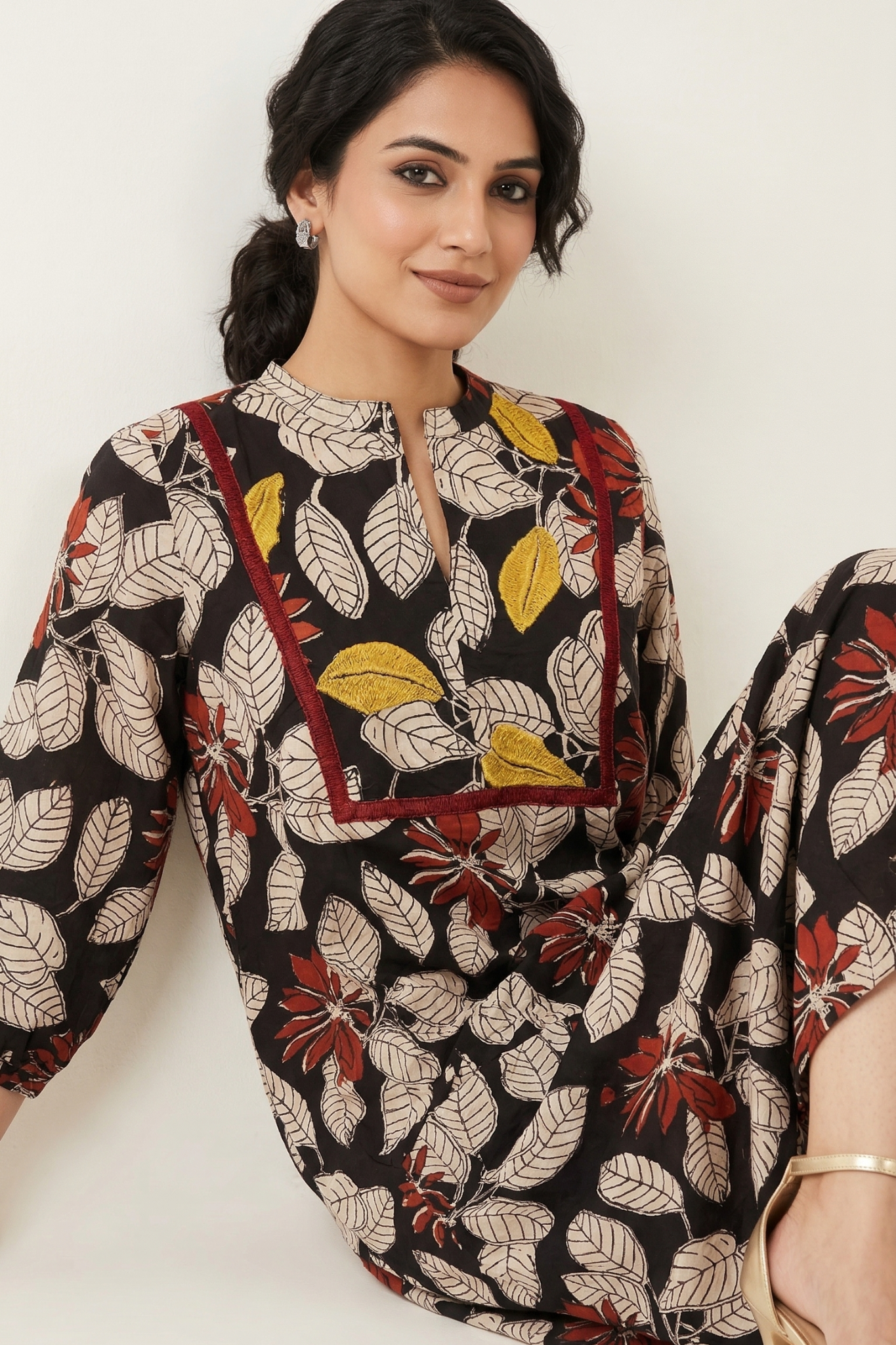 Black Flora Cotton Dress With Patch Pocket