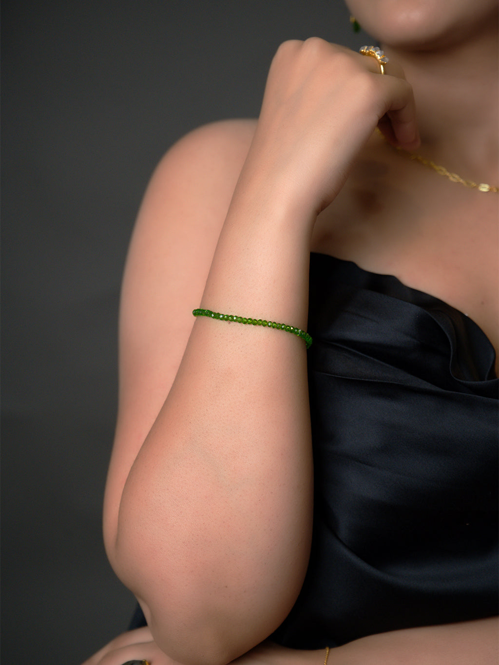 jewelry - berserk - Floral Charm Peridot Bracelet