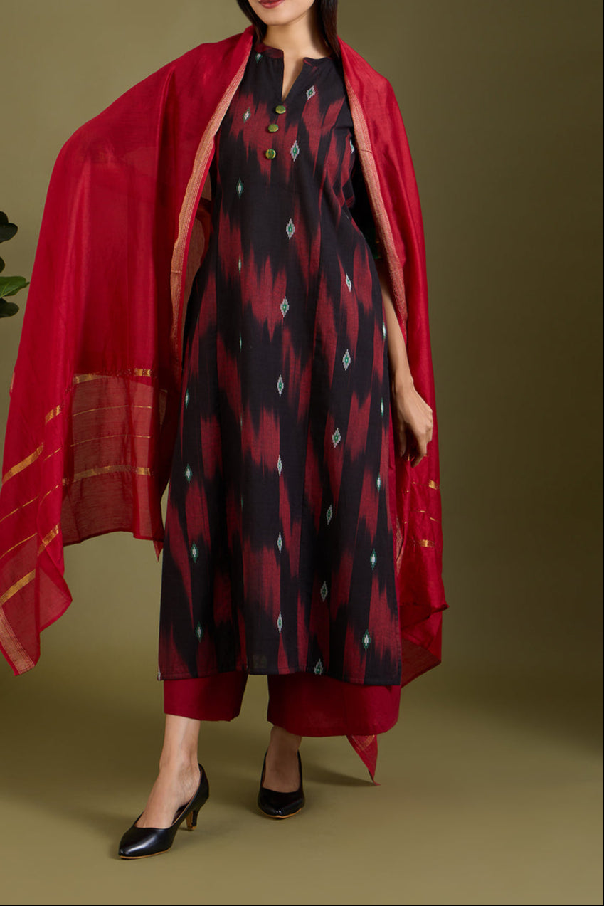 handwoven maheshwari dupatta - deep red
