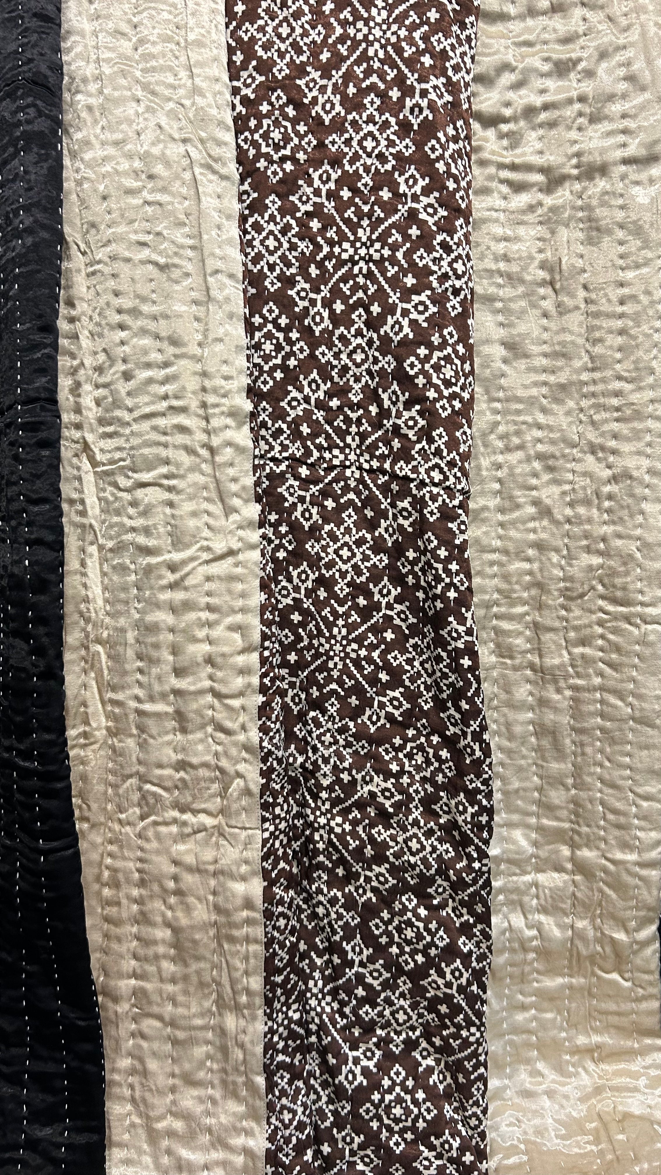 handcrafted reversible mashroo double quilt with filler - Woodland Grace & Motif