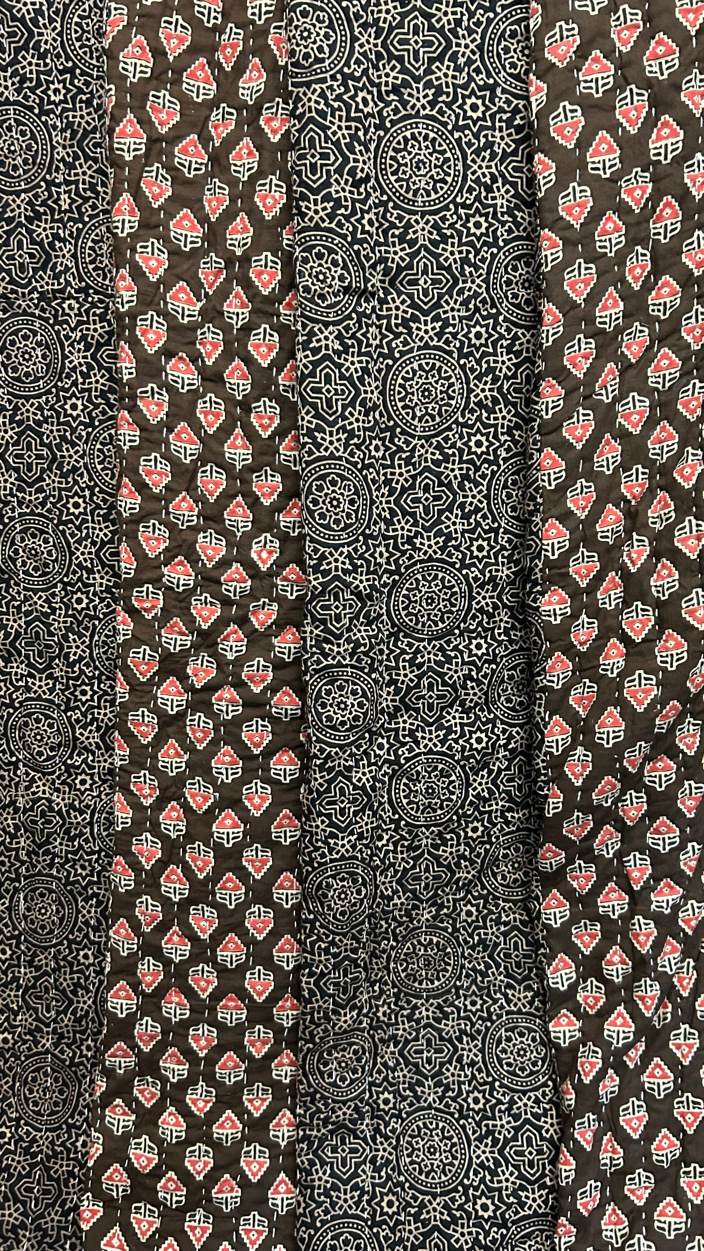 handcrafted reversible mashroo double quilt with filler - Woodland Grace & Motif