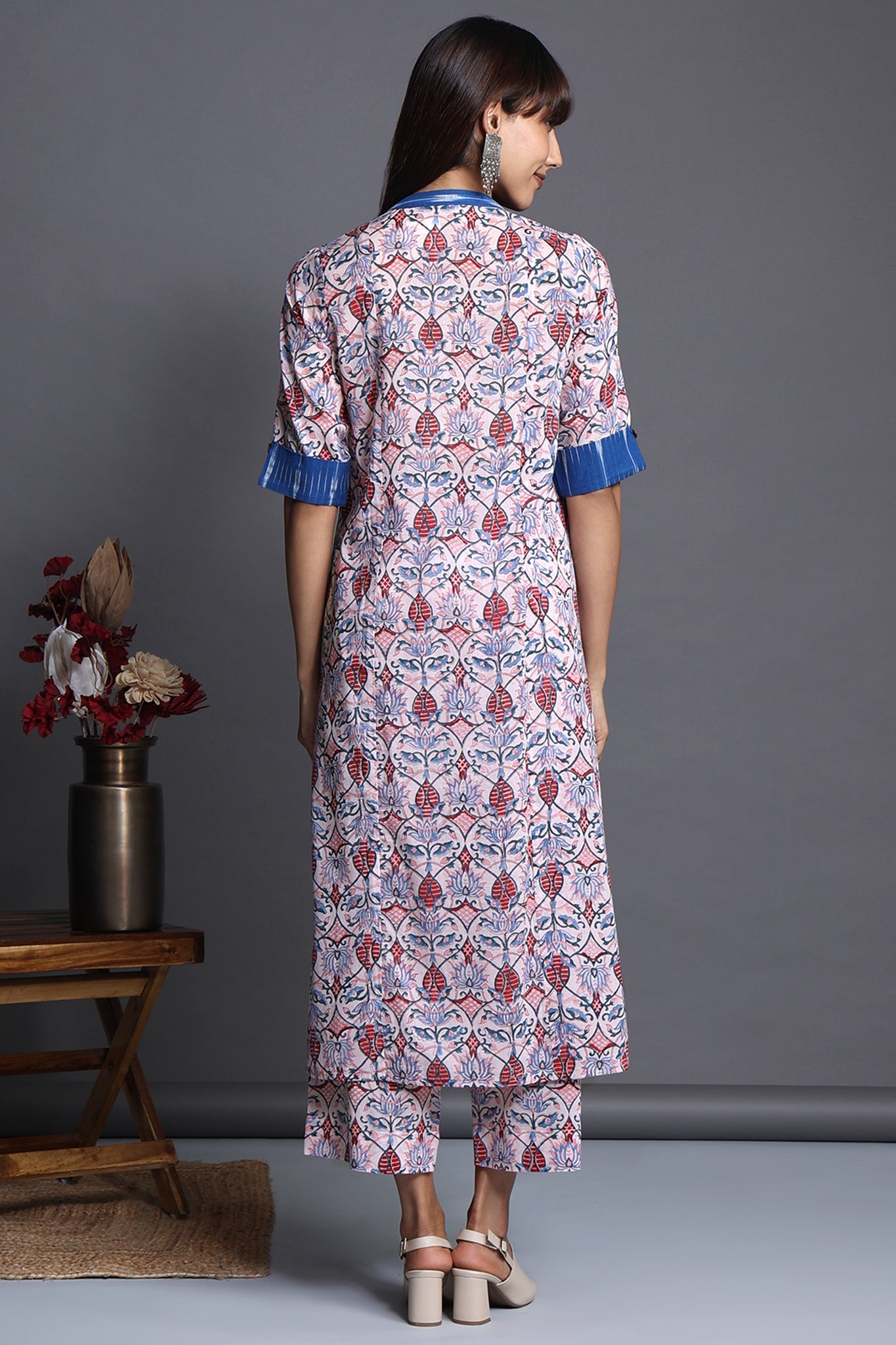 long yoke panel kurta - rose quartz & azure blooms
