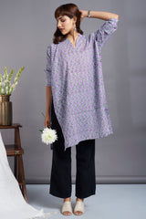 leisure tunic with high slit - periwinkle & springtime botanics