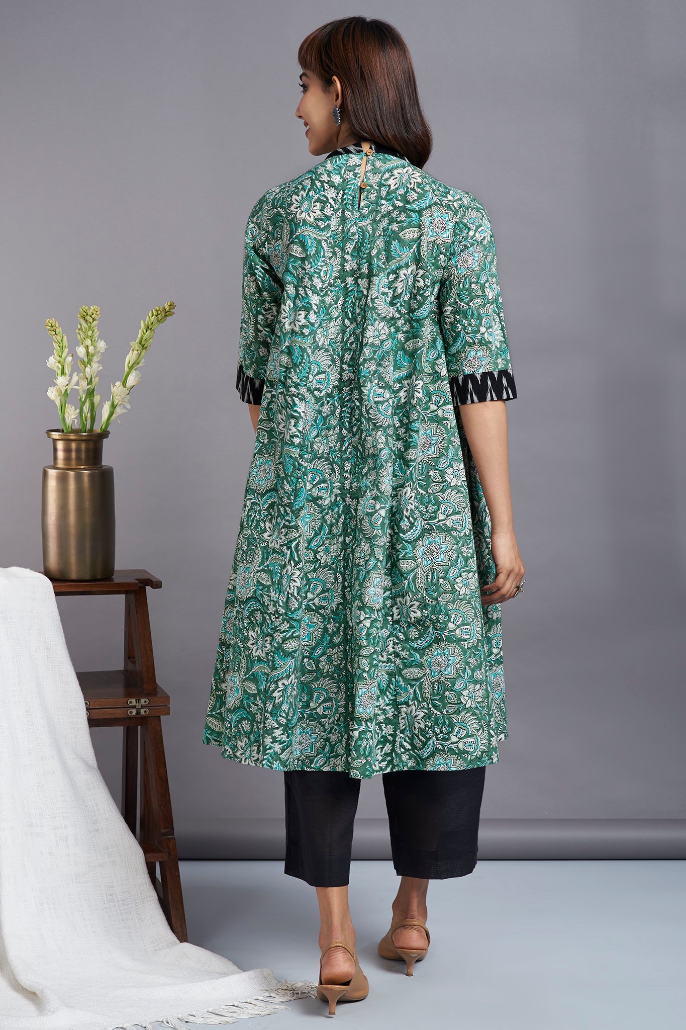 botanical twist - crew neck a-line gather dress