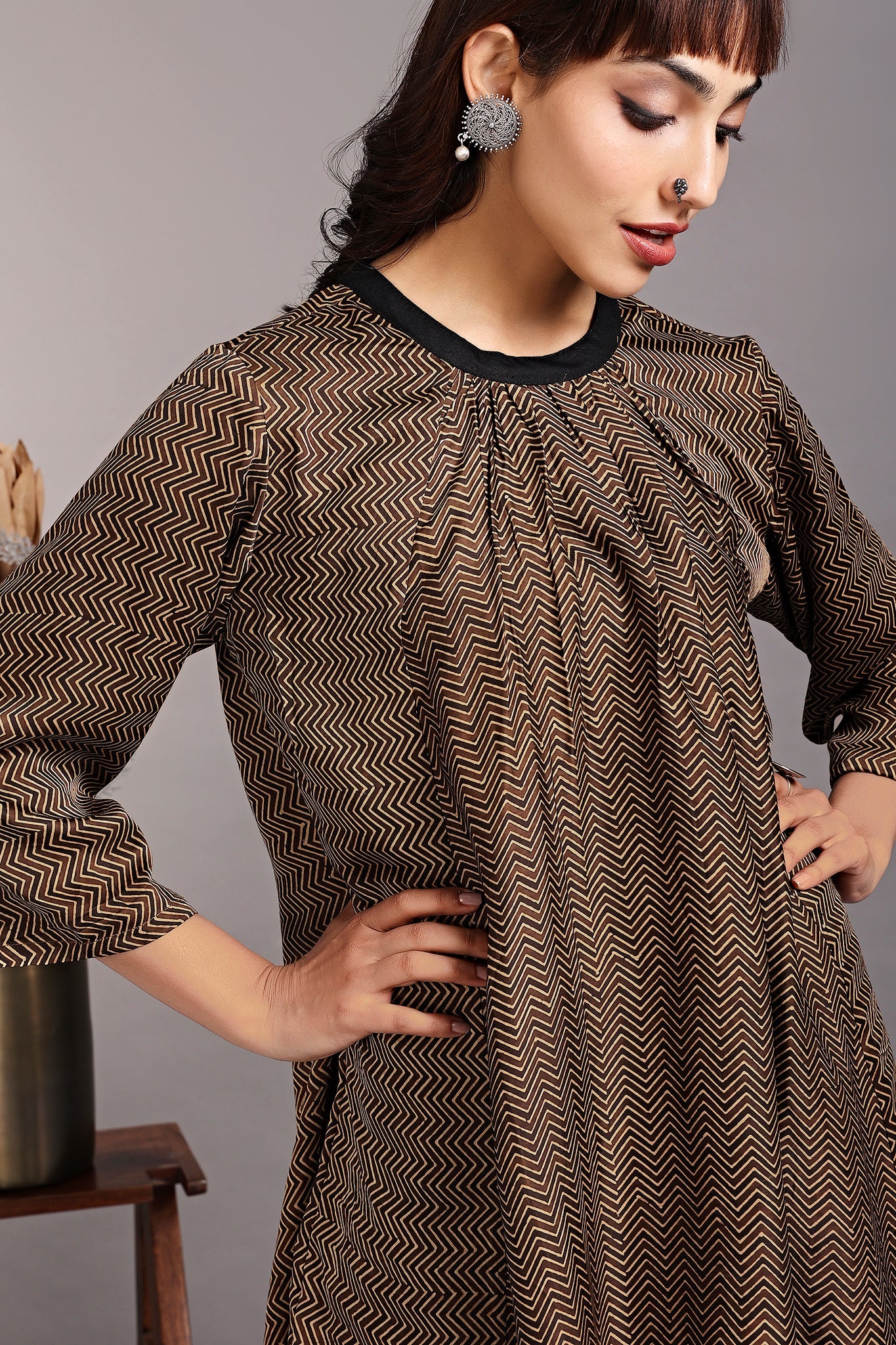 crew neck short top - smocked topaz & chevron lines