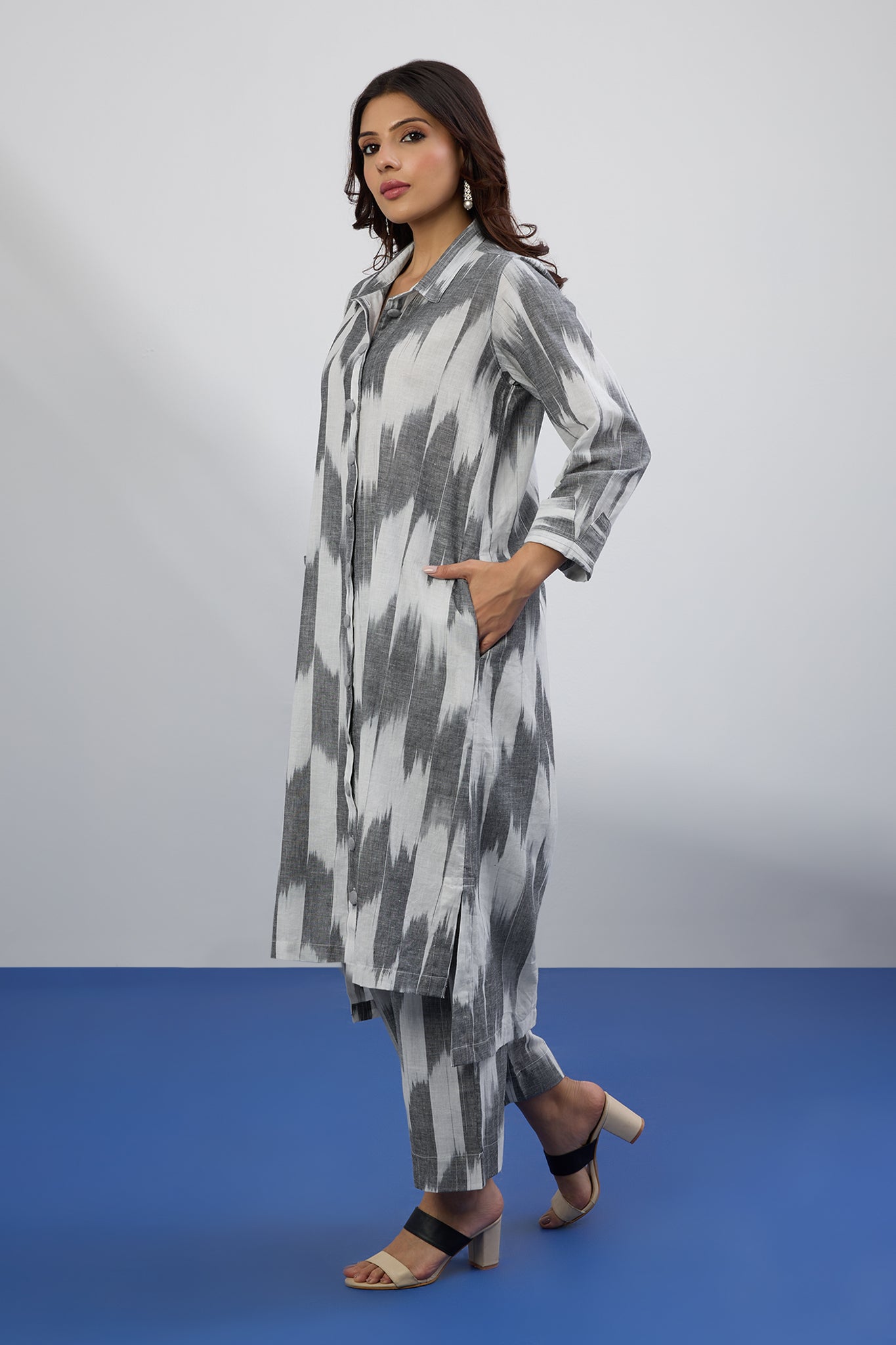 Co-ord Set Silver Silence Hi-Low Hem Kurta & Pants