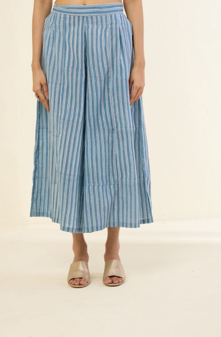 box pleated culotte - blue grey printed stripes