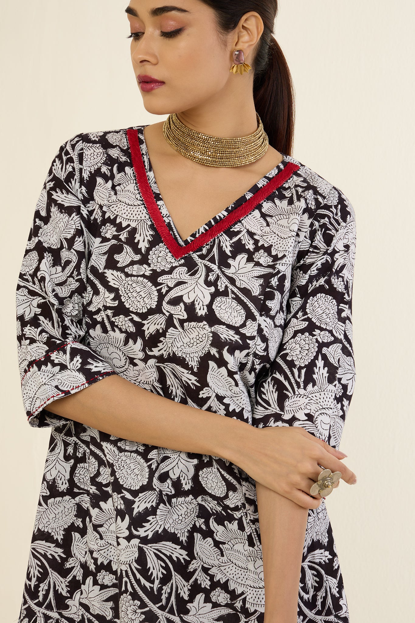 Co-ord Set Ebony Blossom Whispers Tunic & Sharara (Set of 2)