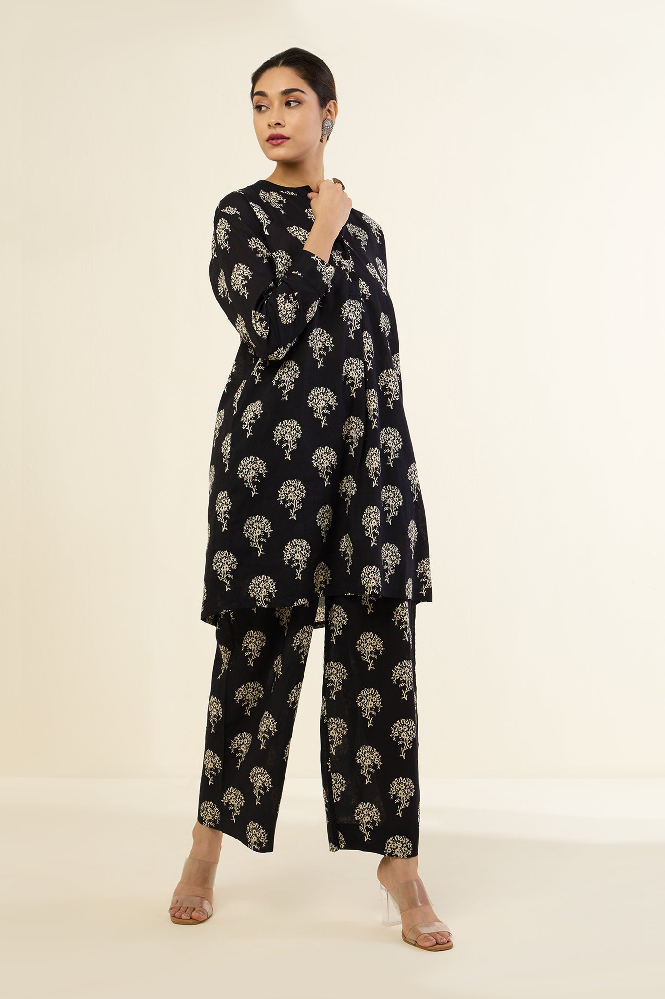 Ebony Tree Short Tunic with Sleeves