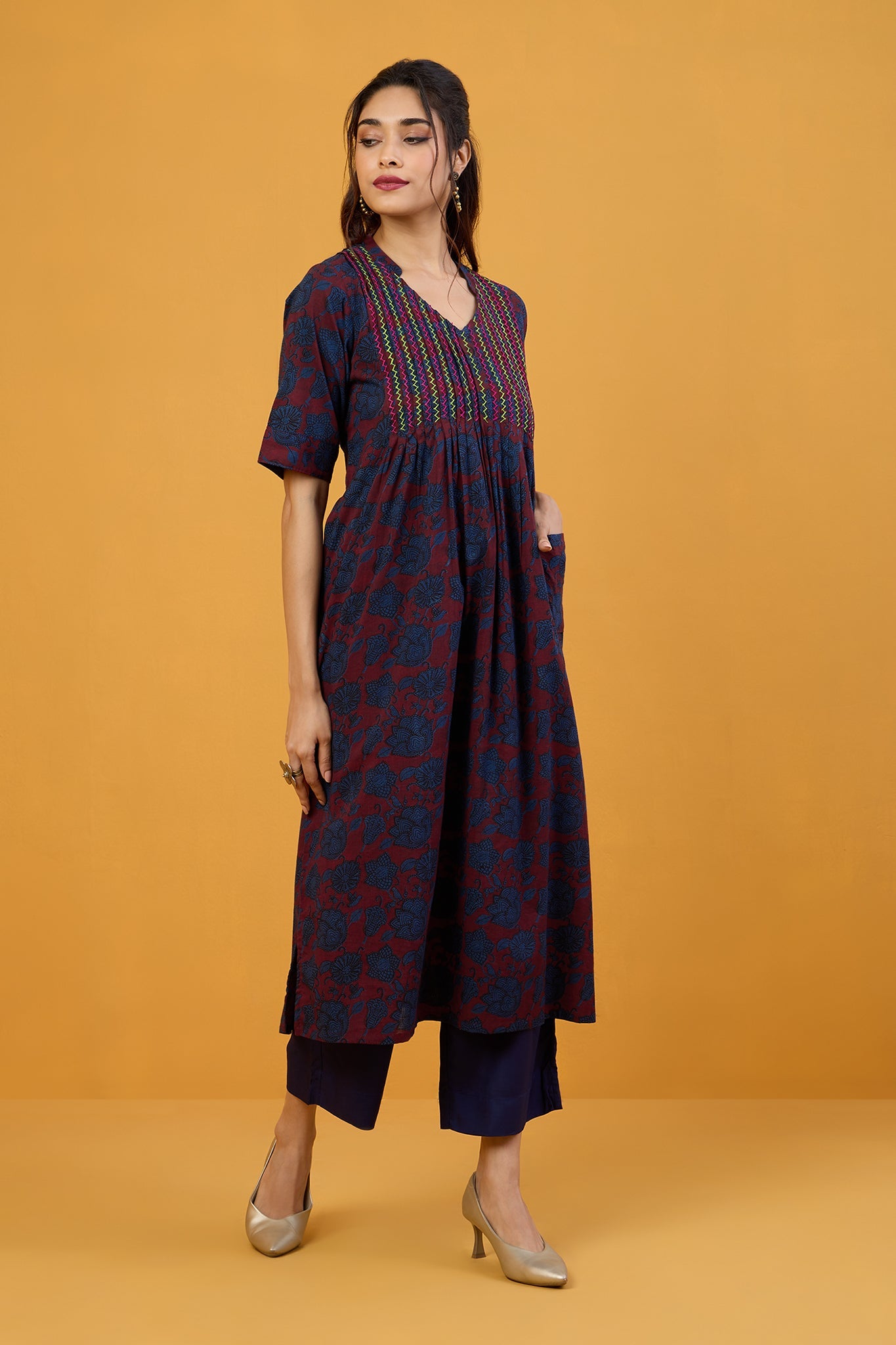 Indigo Roses Stand Collar Pintuck Kurta