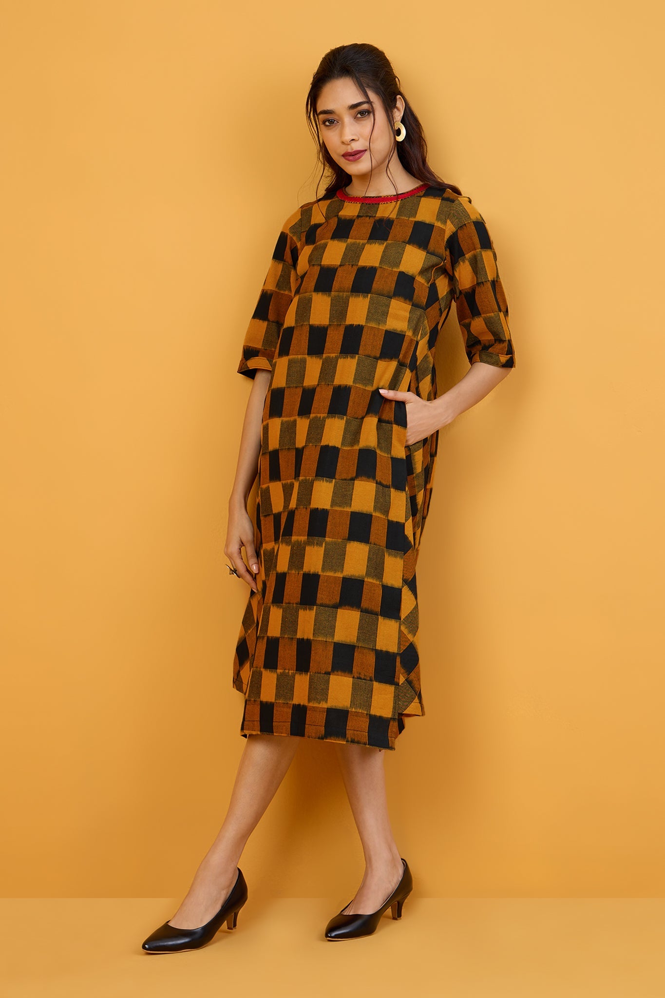 Golden Noir Checks Side Bias Shift Dress