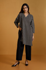 Leisure Geometric Noir Tunic