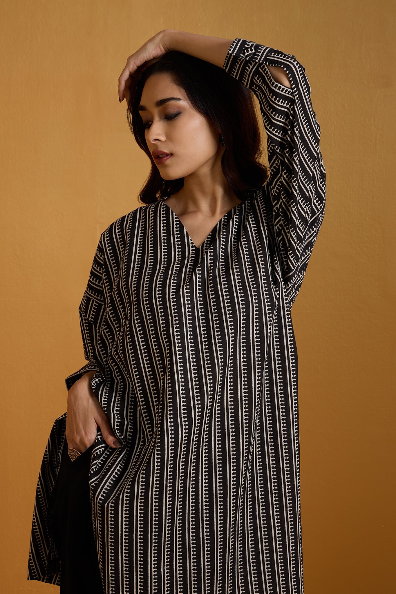 Leisure Geometric Noir Tunic