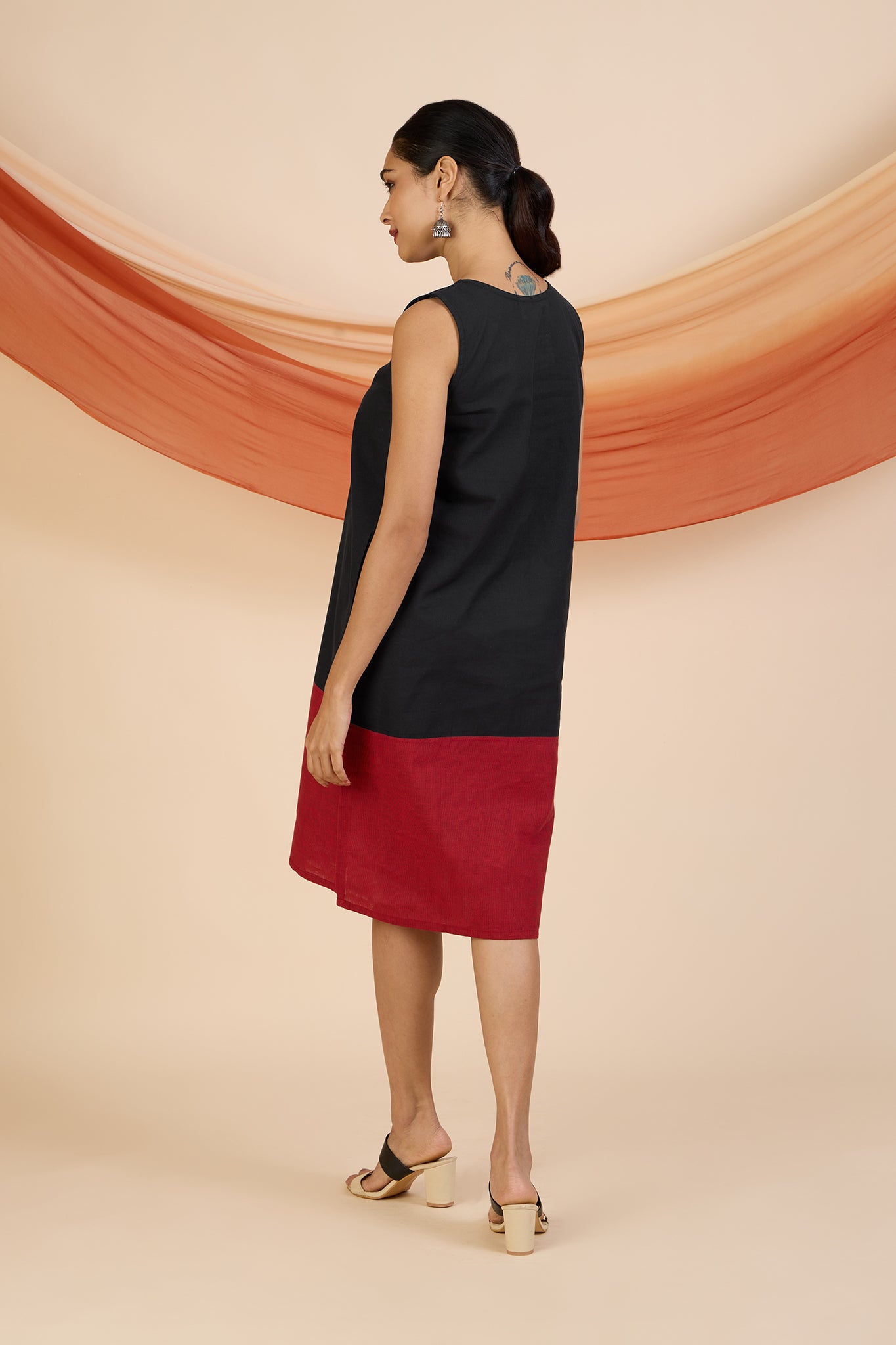 Midnight Ember Sleeveless Shift Dress