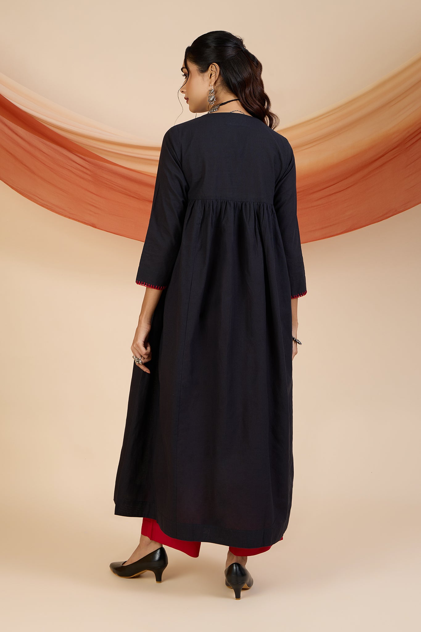 Black Rose Gleam V-Neck Gather Anarkali