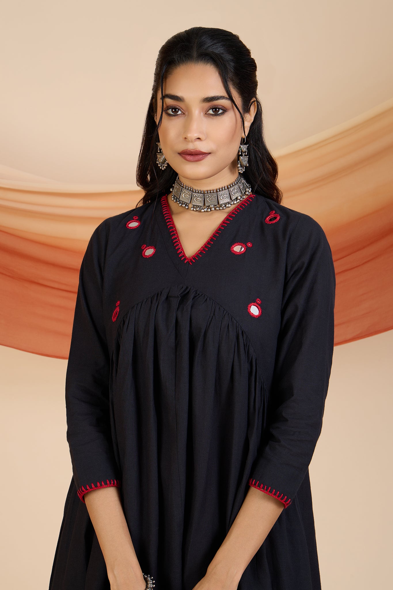 Black Rose Gleam V-Neck Gather Anarkali