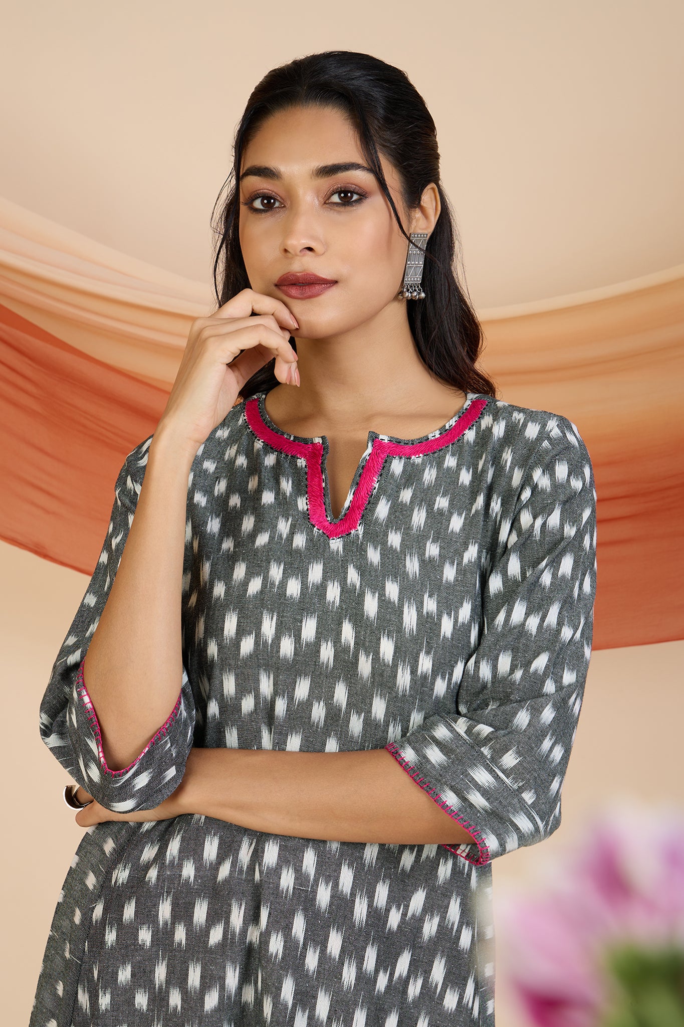 Ash Rose Sprinkle Ikat Long Kurta with Side Twist