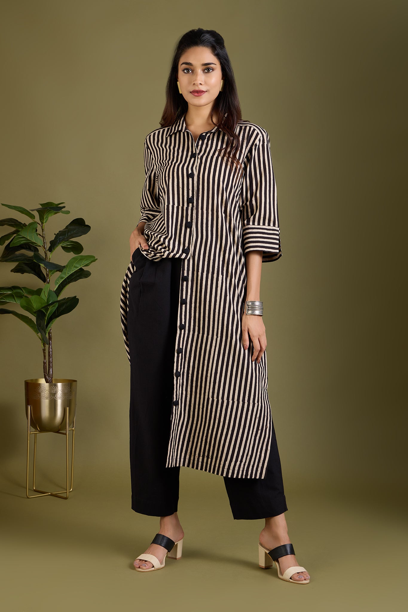 Earthy Noir Streak Long Shirt Dress