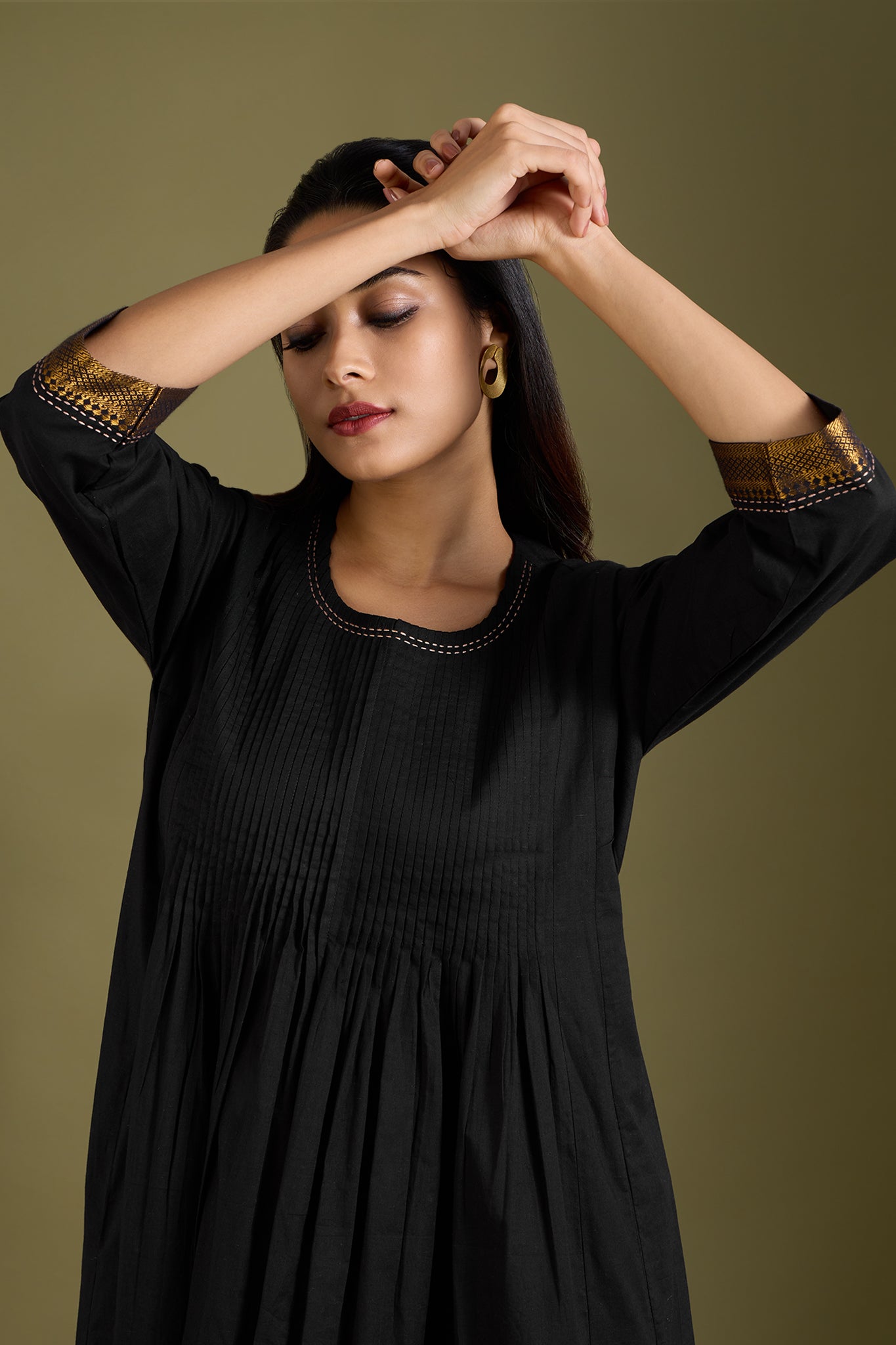 Midnight Gold Pintuck Yoke & Sleeve Kalidar
