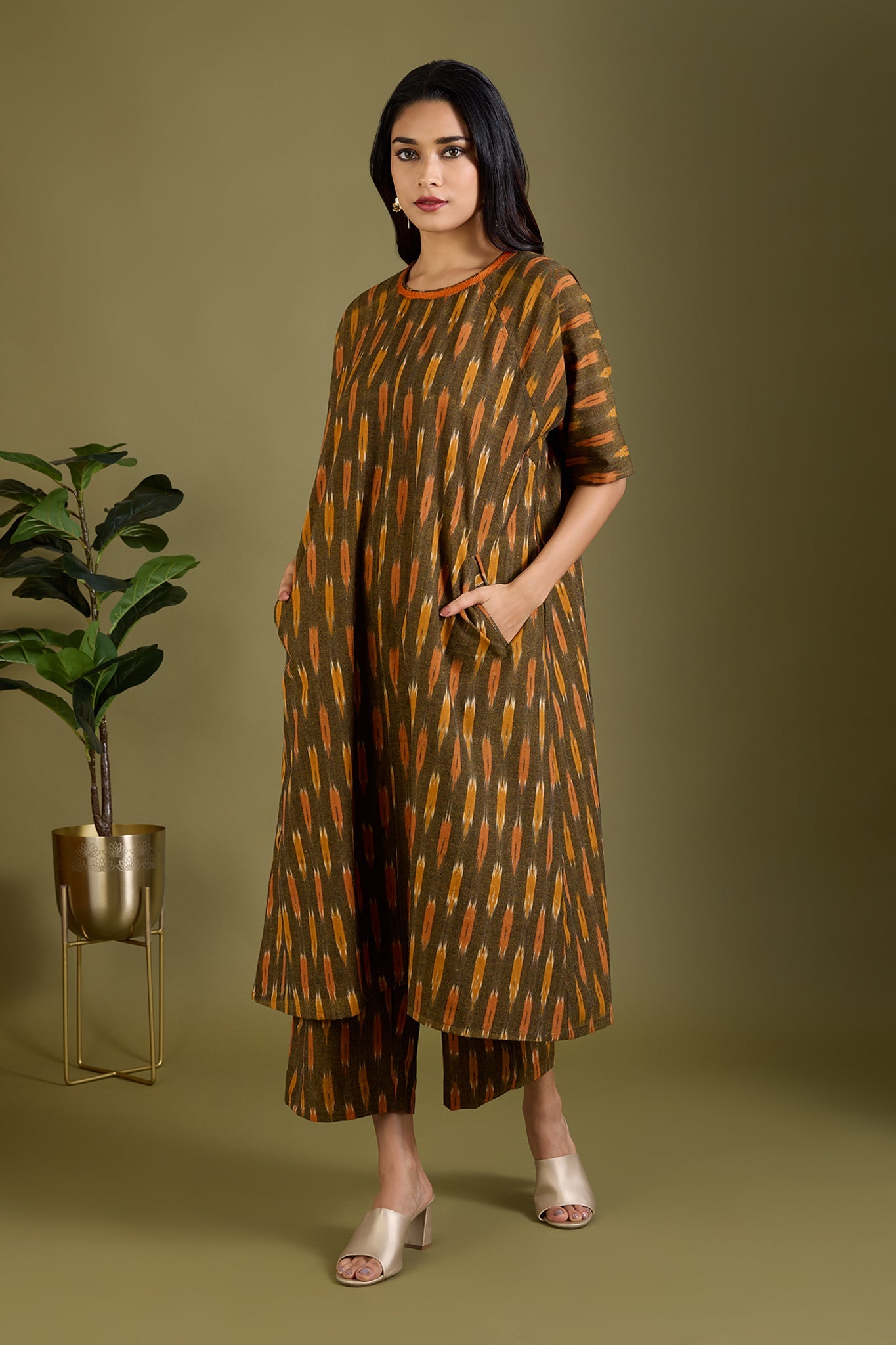 Co-ord set Cinder Glow drop shoulder tunic & pants (Set of 2)