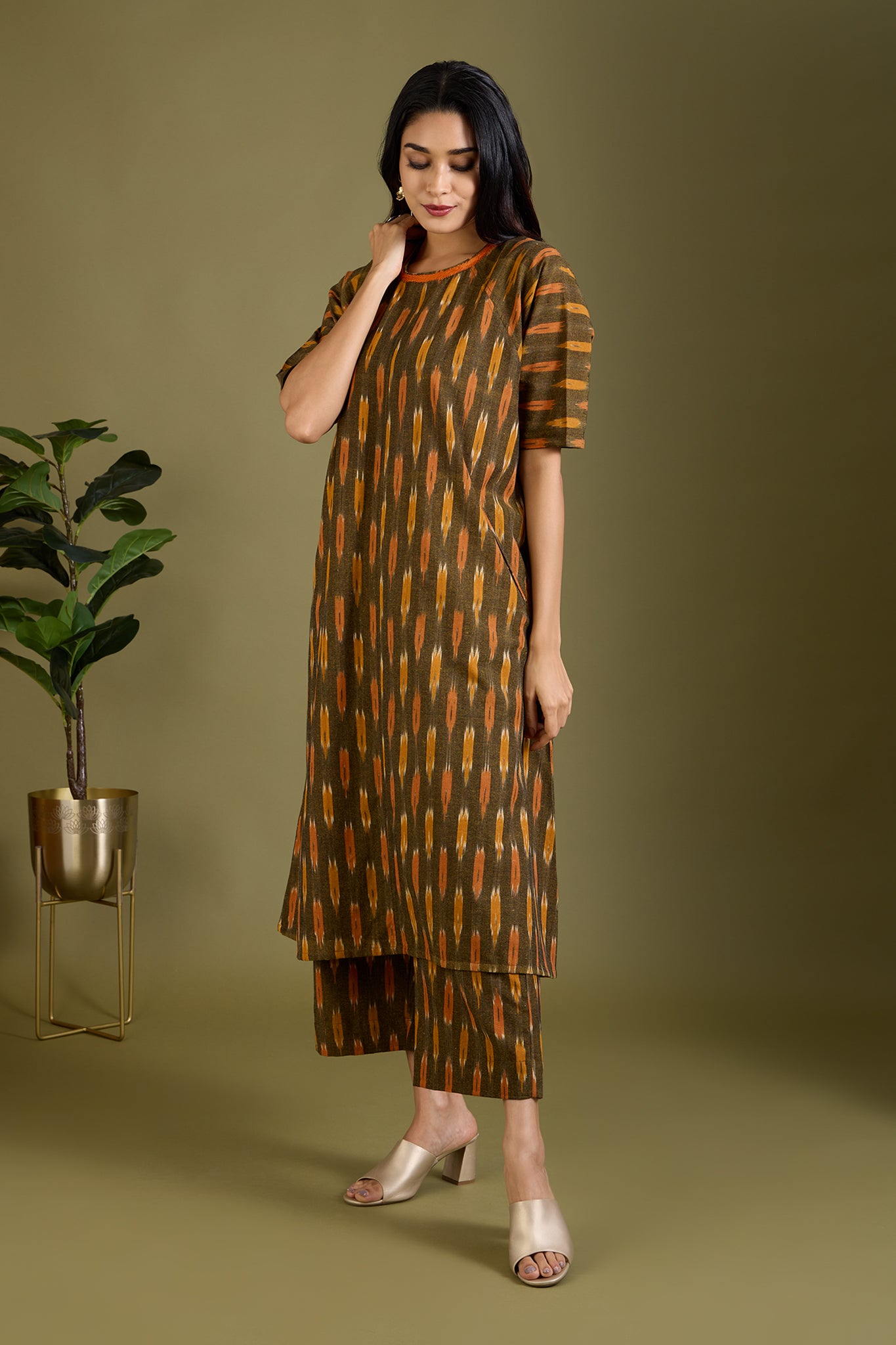 Co-ord set Cinder Glow drop shoulder tunic & pants (Set of 2)