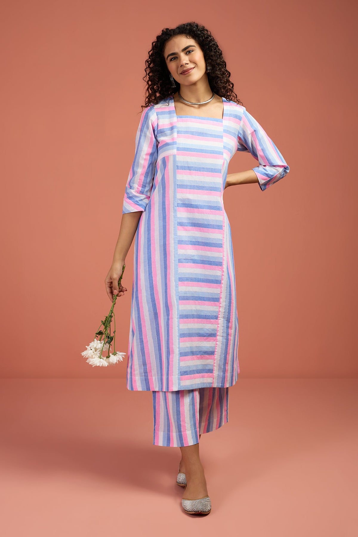 Co-ord Set Poem in Pastel Panelled Kurta & Pants