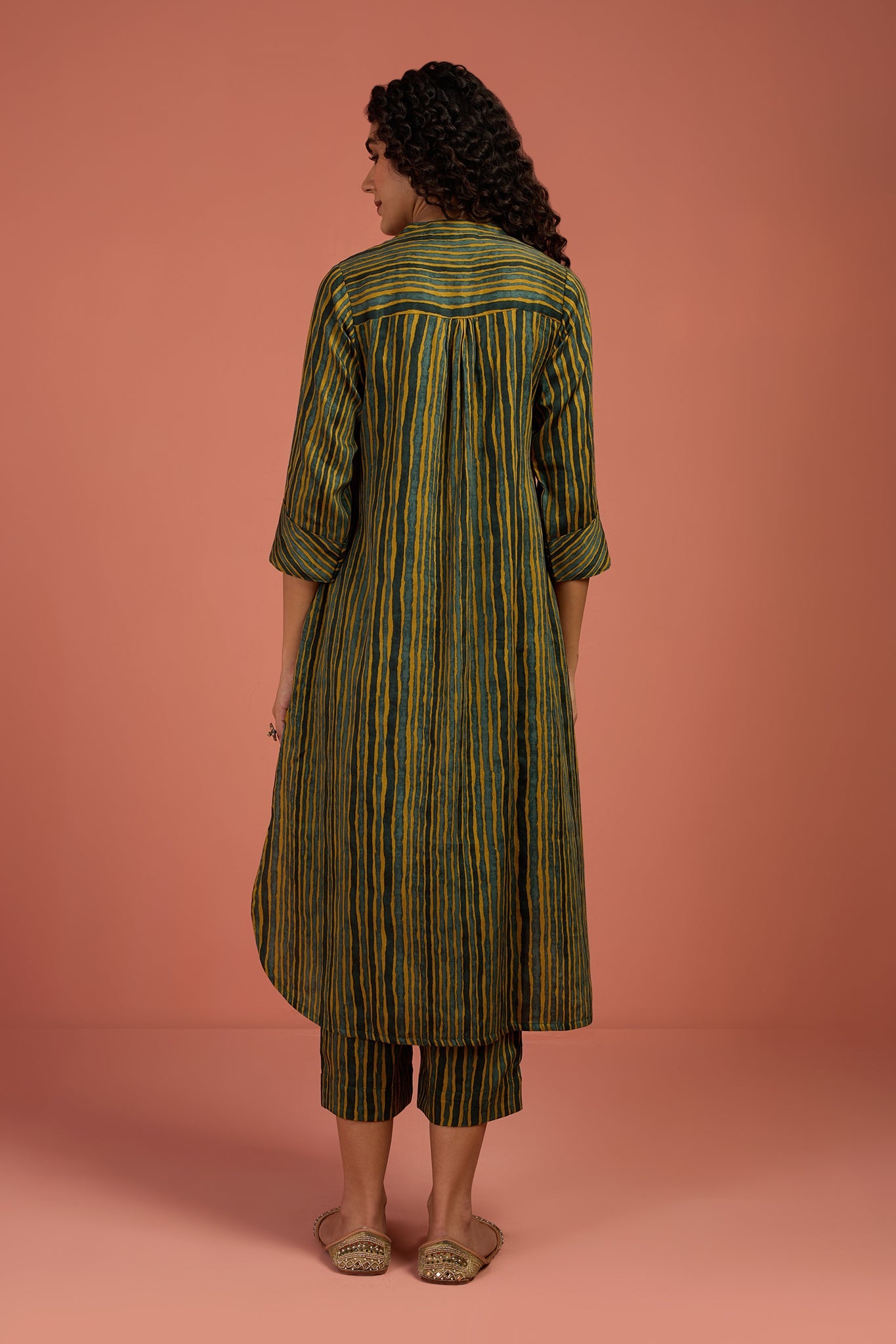 Co-ord Set Pine Grove & Turmeric Tint Stand Collar Kurta with Round Hemline