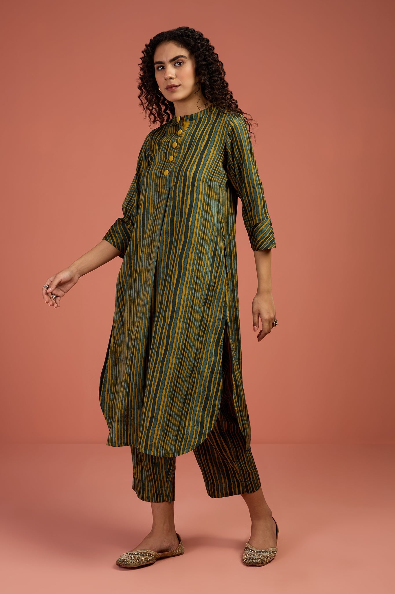 Co-ord Set Pine Grove & Turmeric Tint Stand Collar Kurta with Round Hemline
