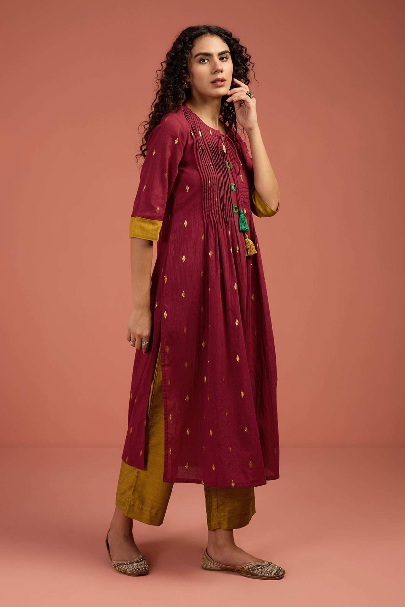 Garnet Gilt Pintuck Long Slit Kurta