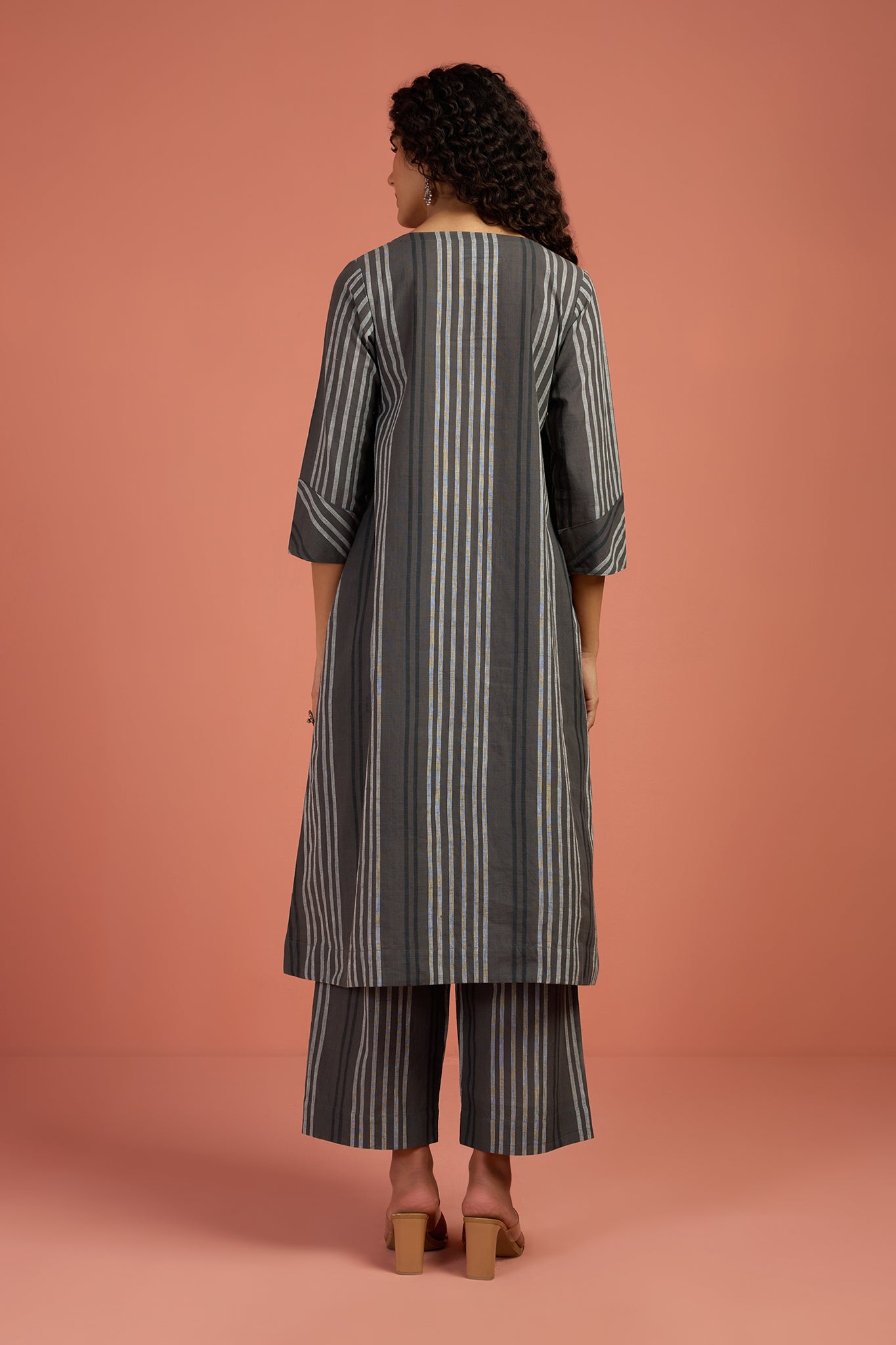 Co-ord Set Earthbound Panelled Kurta & Pants