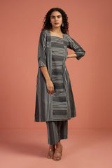 Co-ord Set Earthbound Panelled Kurta & Pants