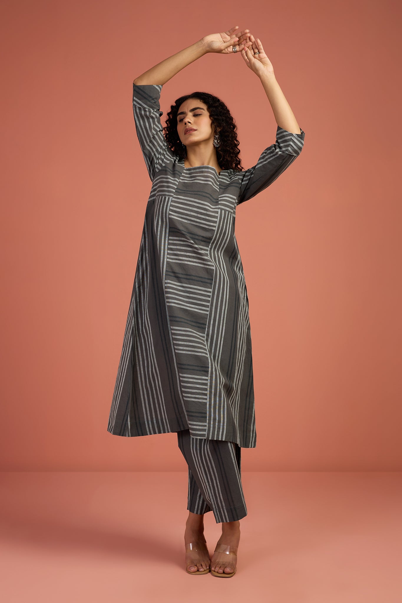 Co-ord Set Earthbound Panelled Kurta & Pants
