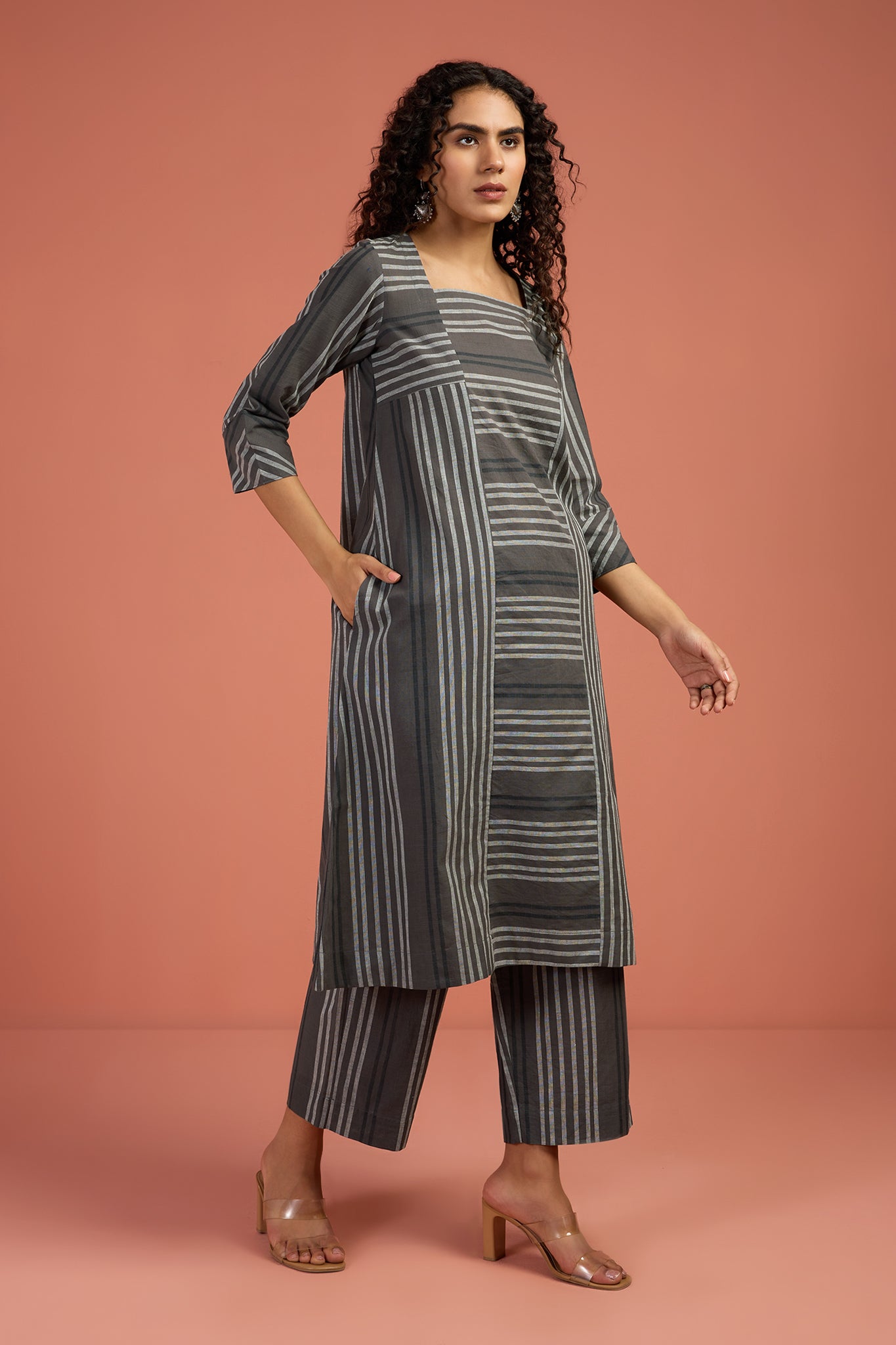 Co-ord Set Earthbound Panelled Kurta & Pants