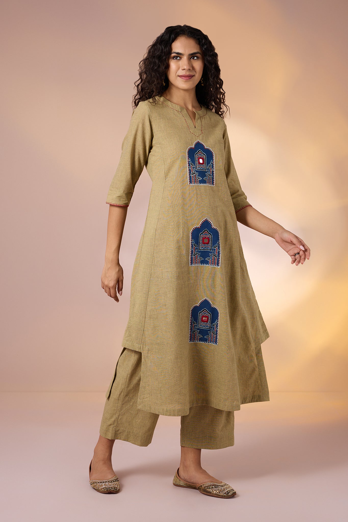 Coord Set Sandstone Arch Long Kurta with Side Twist & Pants (set of 2)