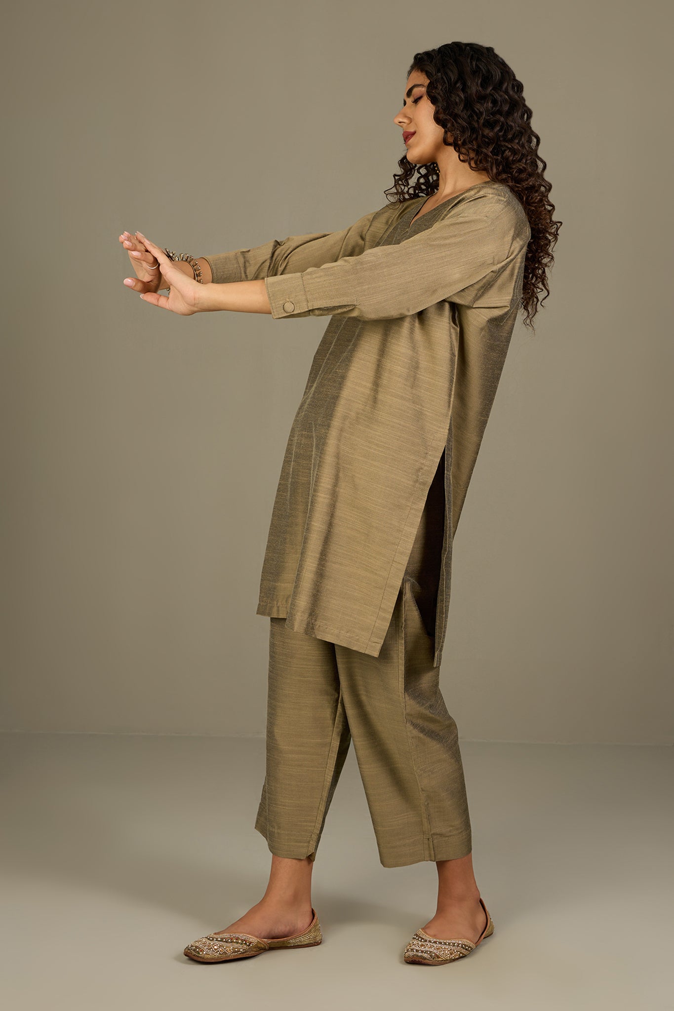 Co-ord Set Burnished Gold  Silk Slub Leisure Tunic (Set of 2)