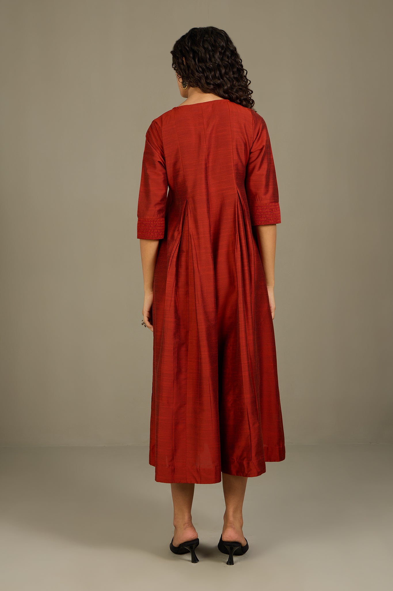 Lustrous Earth Jumpsuit with Pockets & Smocked Sleeve