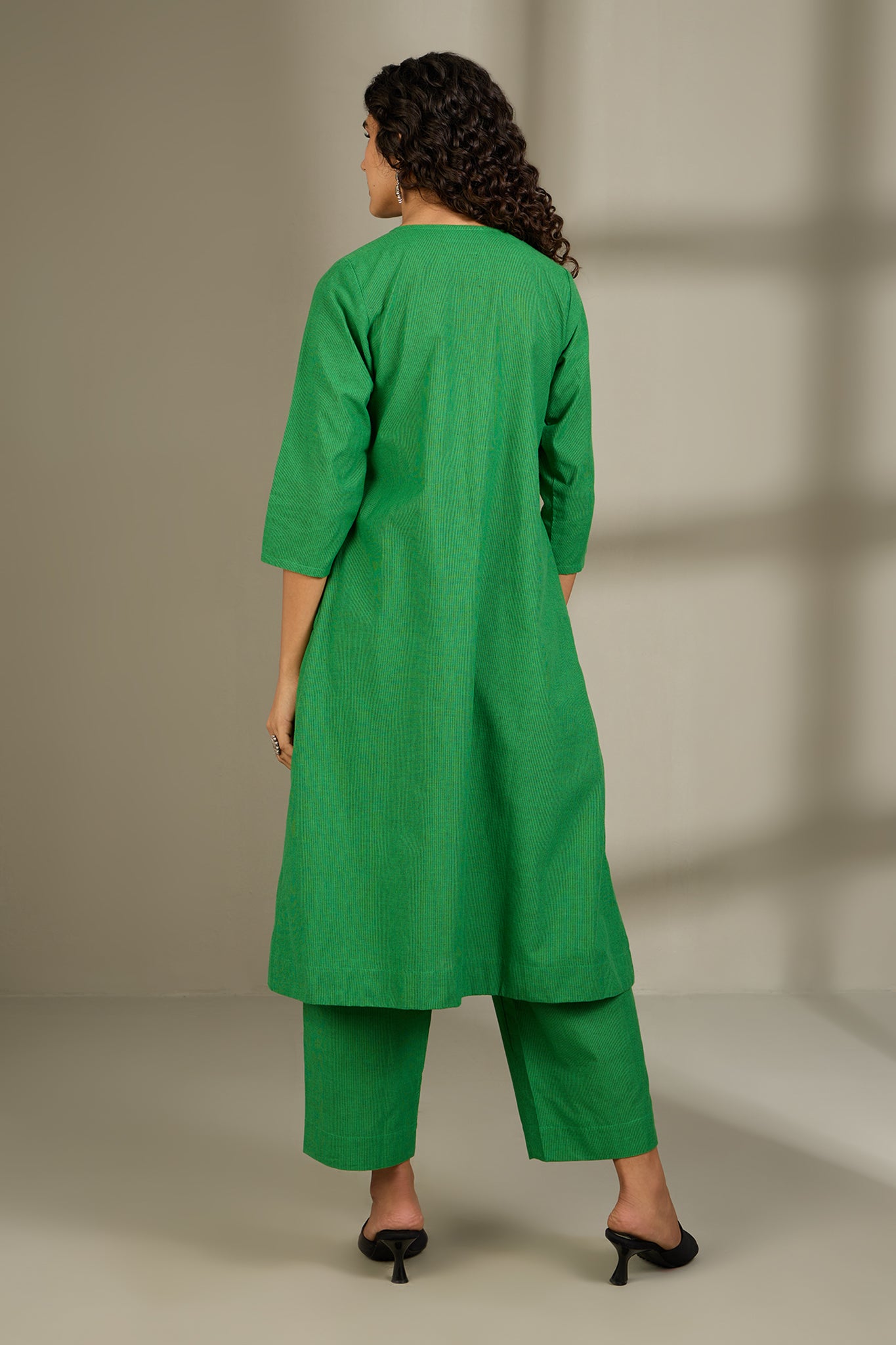 Co-ord Set Verdant Plumage Smocked Yoke Kurta & Pants
