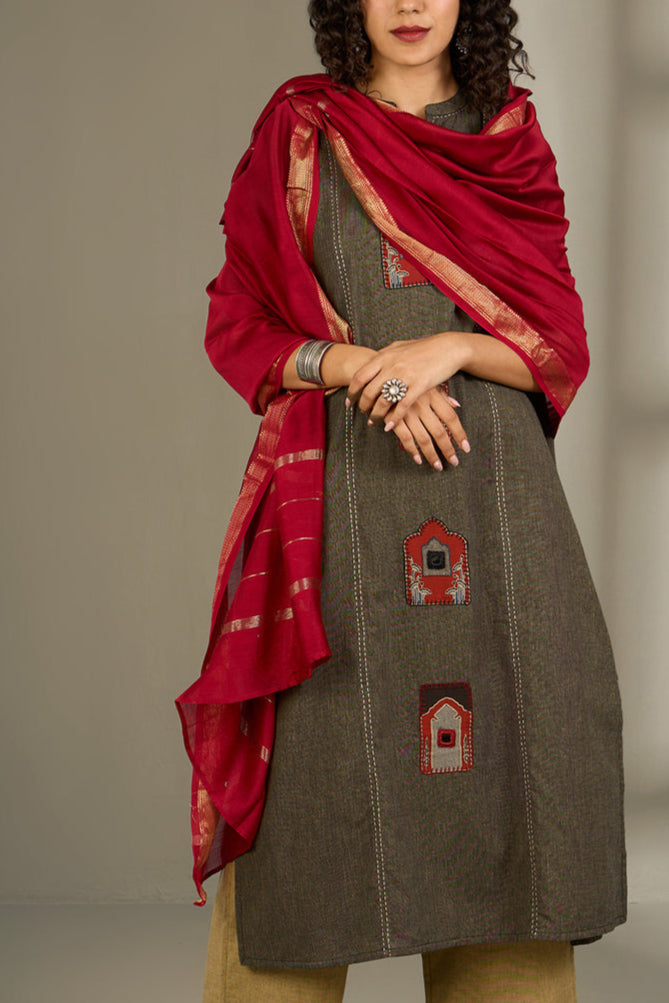 handwoven maheshwari dupatta - deep red