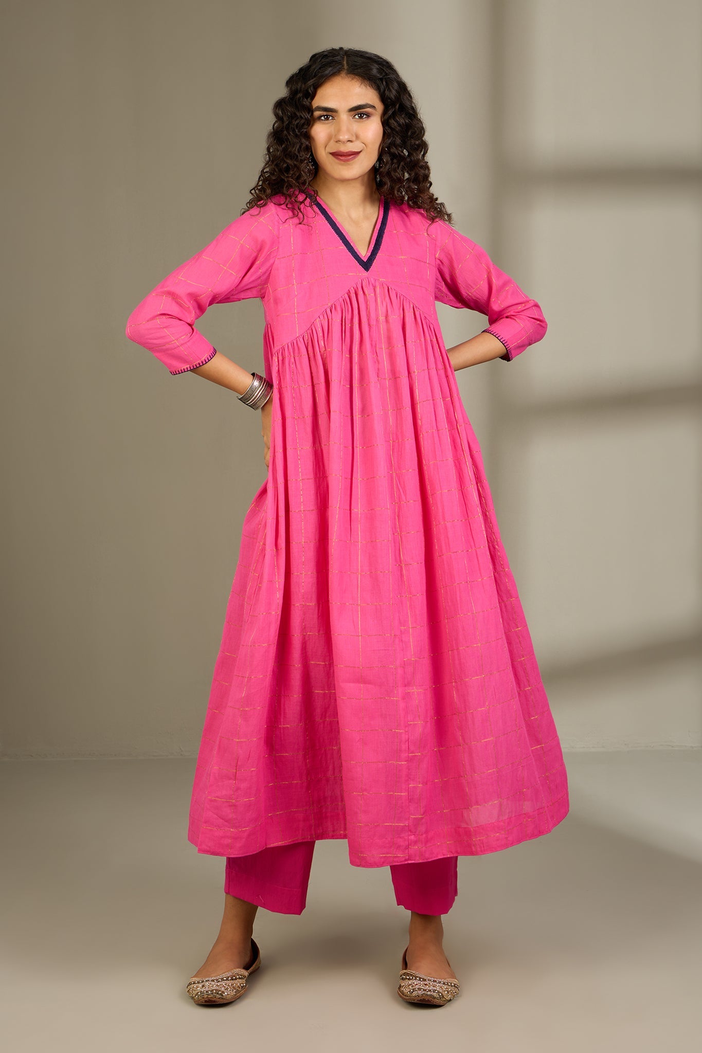 Gulabi Grid & Gold V-Neck Gather Anarkali